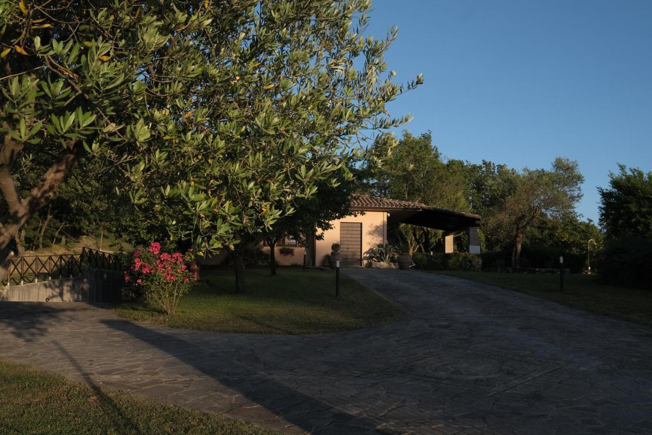 Casa Vacanze Colonnata Губбио Экстерьер фото